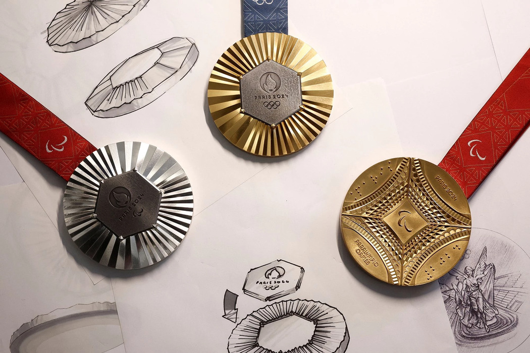 Частинка Парижа у кожній: який вигляд матимуть медалі для Олімпійських Ігор від LVMH