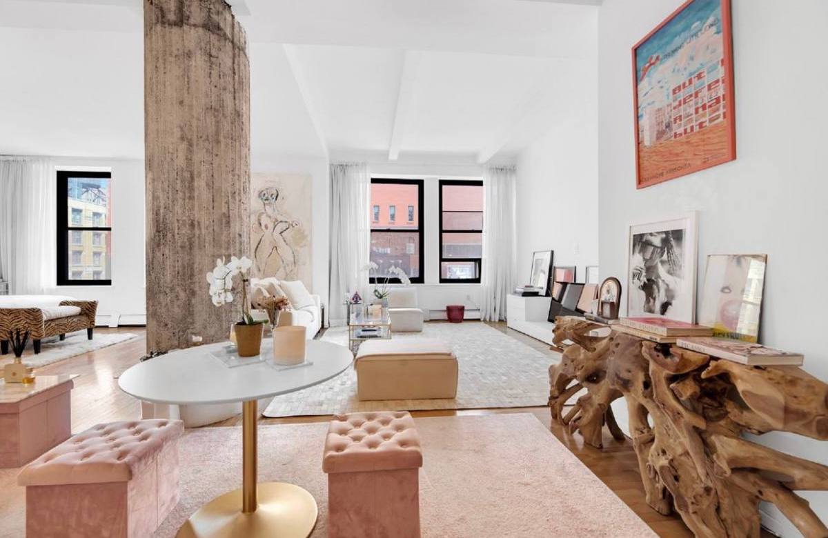 Алина Байкова снова продает свою квартиру на Манхэттене