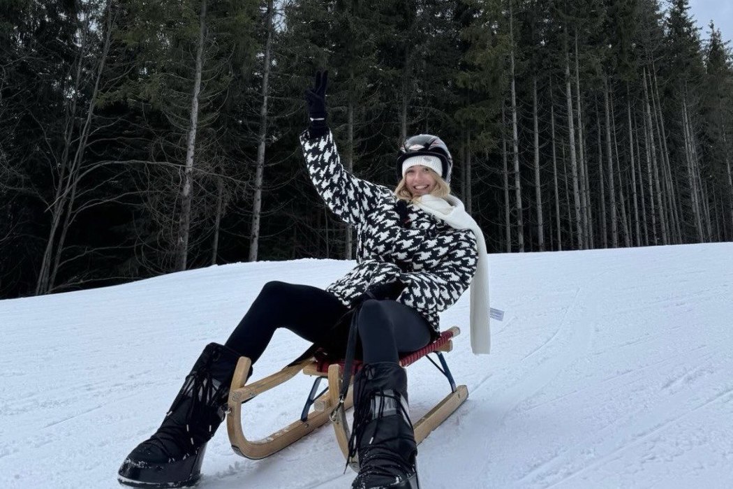 Зимние каникулы: Алла Барановская ставит сына на лыжи в Буковеле