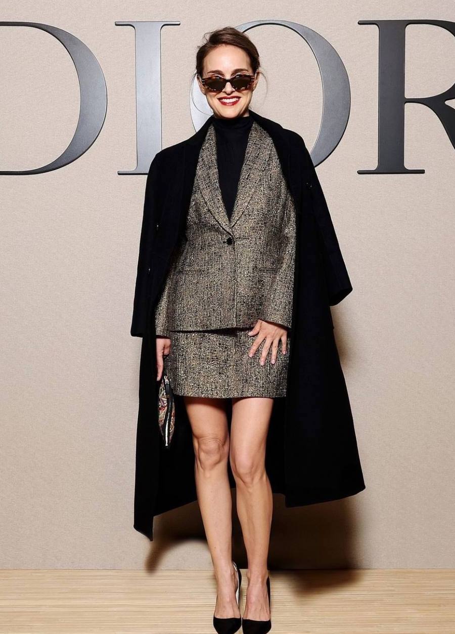 Дженнифер Лоуренс, Натали Портман и Элизабет Дебики во фронтроу показа Dior FW&#8217;24