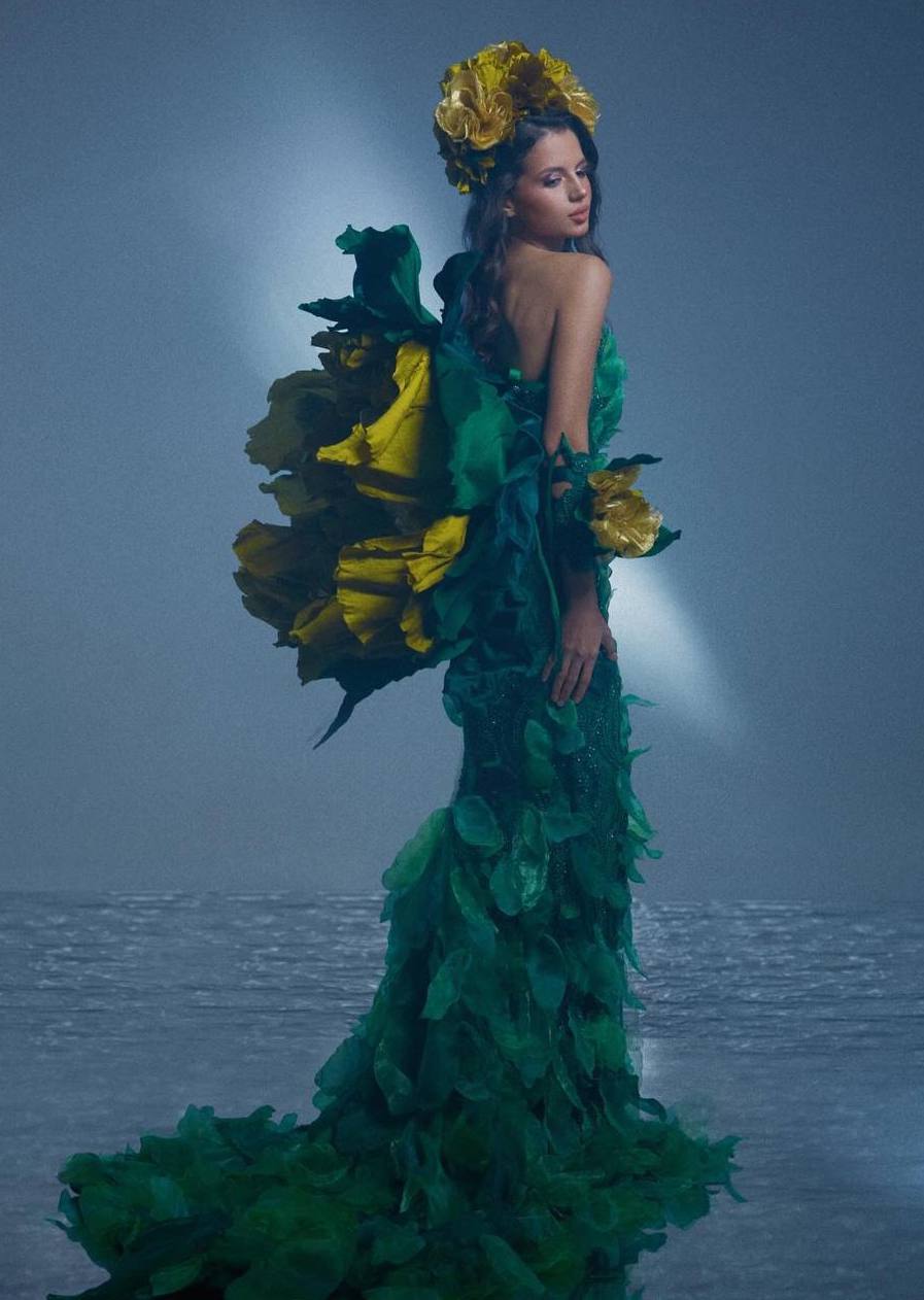 По мотивам творчества Леси Украинки: София Шамия показала национальный костюм для «Мисс Мира»