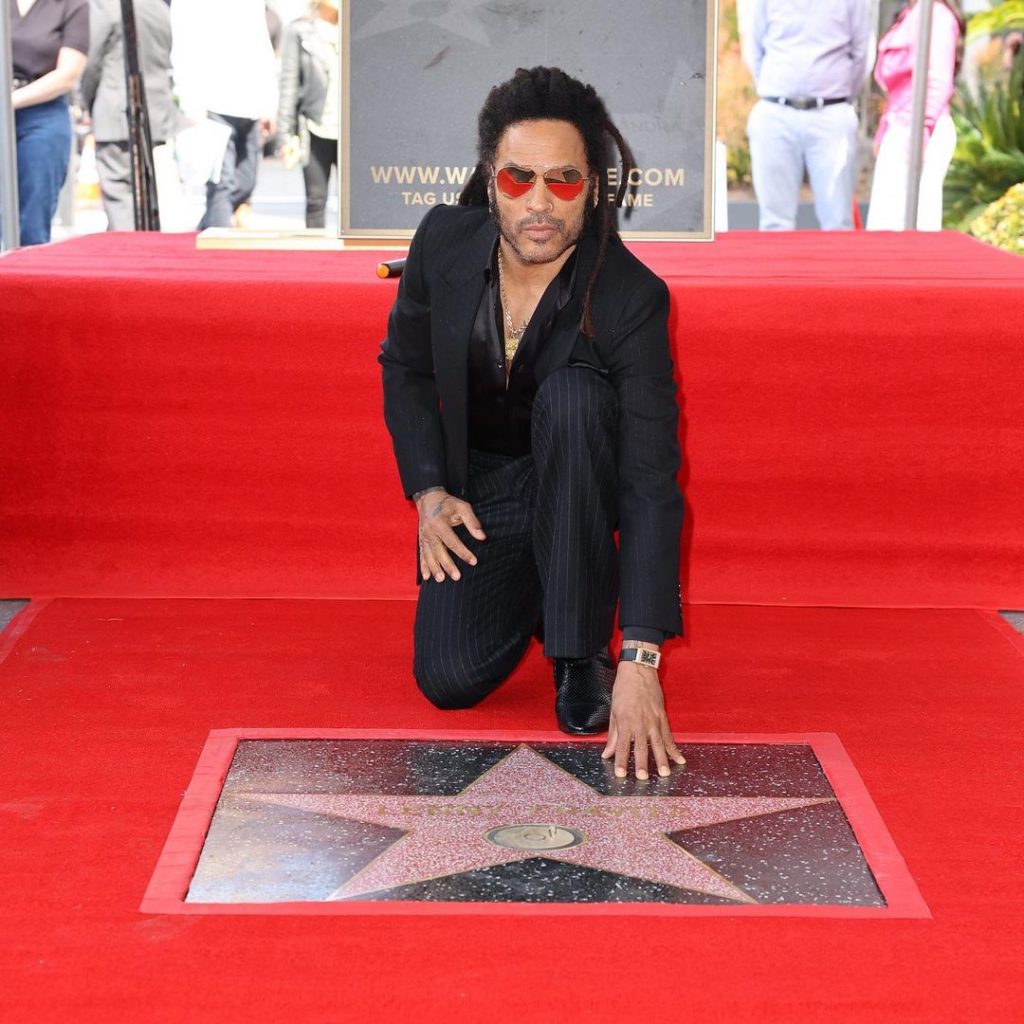 Ленни Кравиц получил именную звезду на Аллее славы в Голливуде