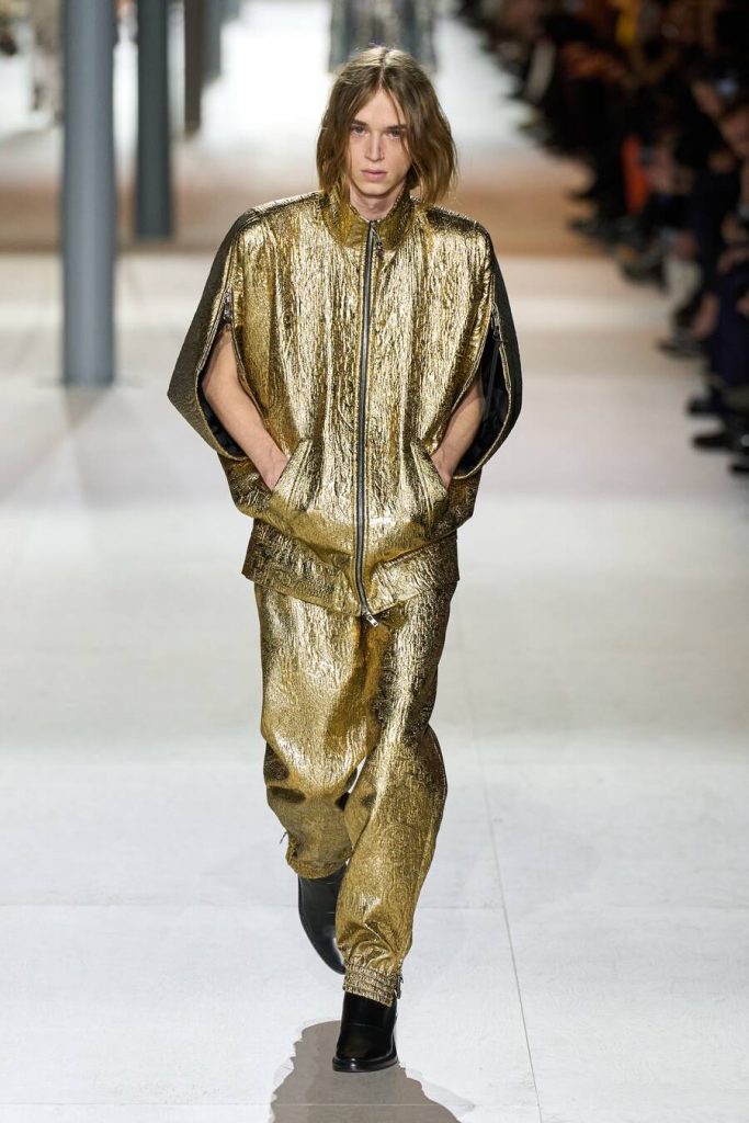 Тисячі зіркових гостей: як відбулося ювілейне шоу Ніколя Жеск&#8217;єра для Louis Vuitton