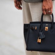 Hermès випустили сумку з грибної «шкіри»