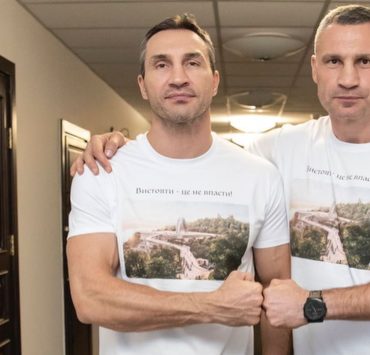 Виталий Кличко поздравил брата с 48-летием