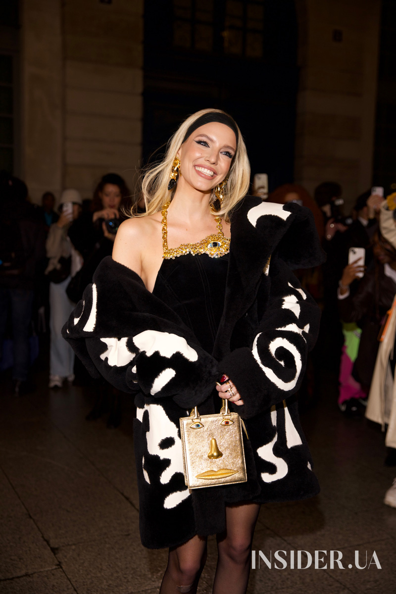 Streetstyle: Леоні Ганне та інші гості шоу Schiaparelli в об’єктиві Ірини Нестеренко