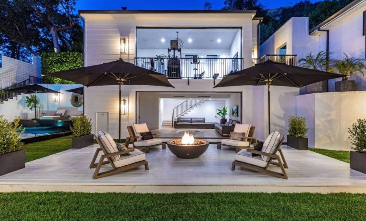 Сімейне гніздечко: як виглядає маєток Ріанни та A$AP Rocky за $13,8 мільйона