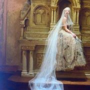 Аня Тейлор-Джой в жовтій накидці Dior і тріумф «Корони»: що потрібно знати про 73-ю церемонію премії «Еммі»