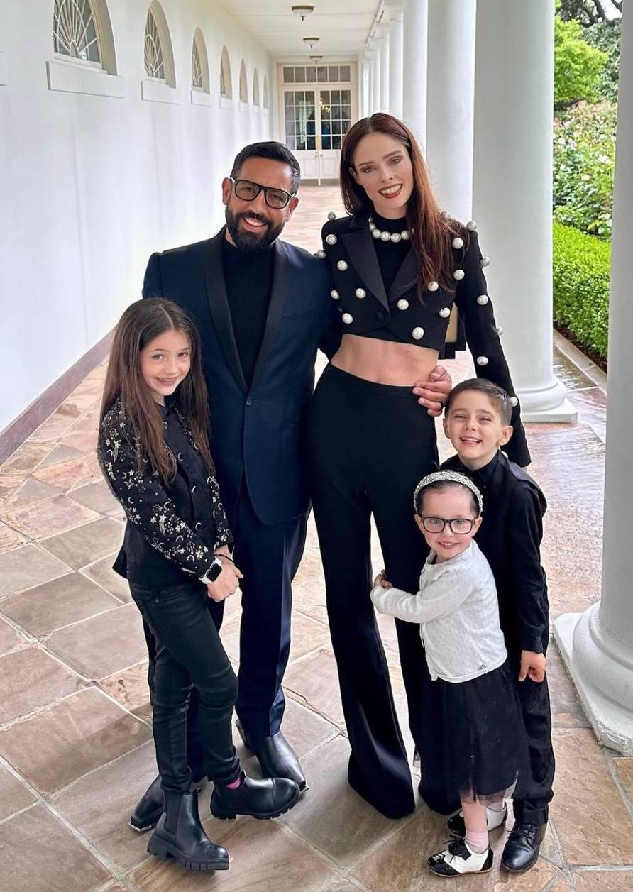 Коко Роша із дітьми відвідала Білий дім