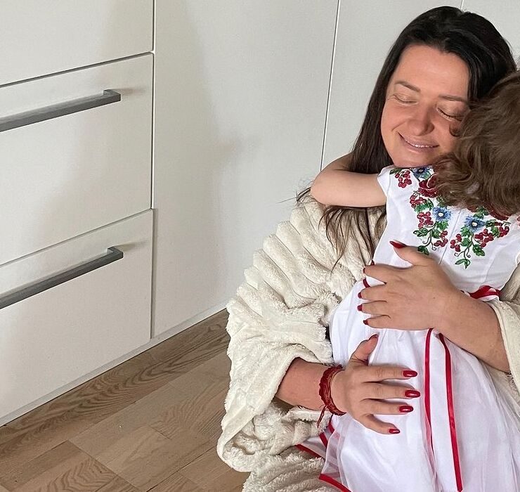 Теплі обійми: Наталя Могилевська показала світлину з молодшою донькою