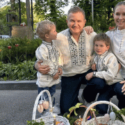Андрей Бедняков с семьей, Рамина и другие известные украинцы на «Кураже»