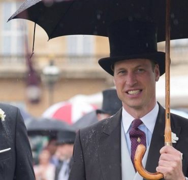 Як принц Вільям із кузинами вітав гостей на вечірці в Букінгемському палаці