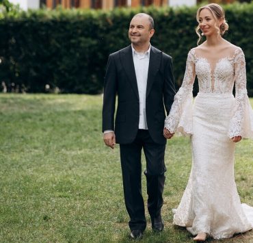 Виктор Павлик и Екатерина Репяхова сыграли свадьбу, которую откладывали четыре года