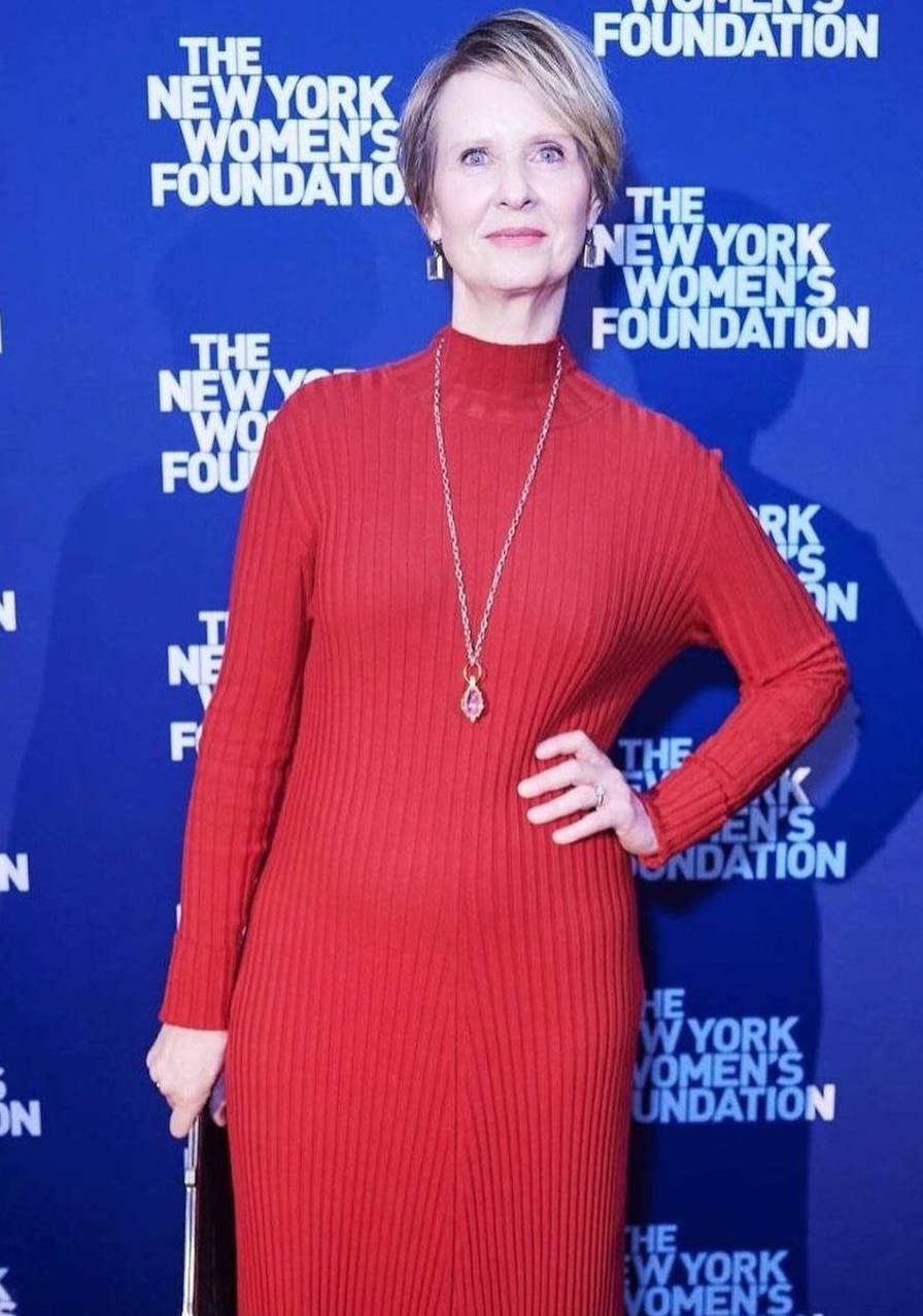 Носители: Синтия Никсон на благотворительном мероприятии в платье Bevza