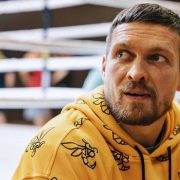 «Украинцы бьют мощно»: как Александра Усика поздравляют с победой