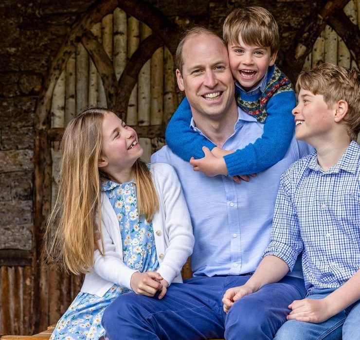 День отца: трогательные поздравления принца Уильяма, Виктории Бекхэм и других звезд