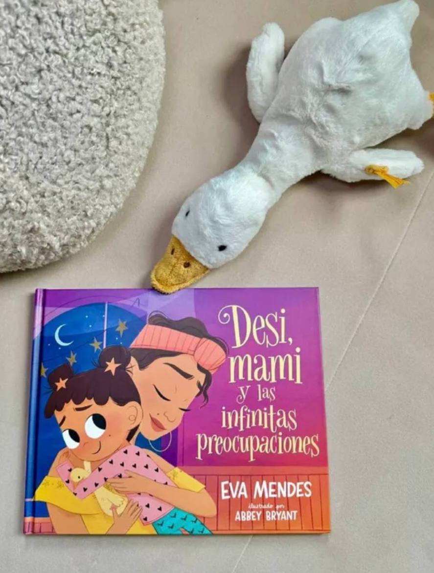 Ева Мендес выпустит детскую книгу