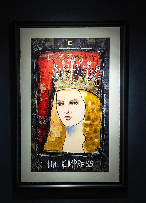 Джонни Депп посвятил выставку своих картин Ванессе Паради