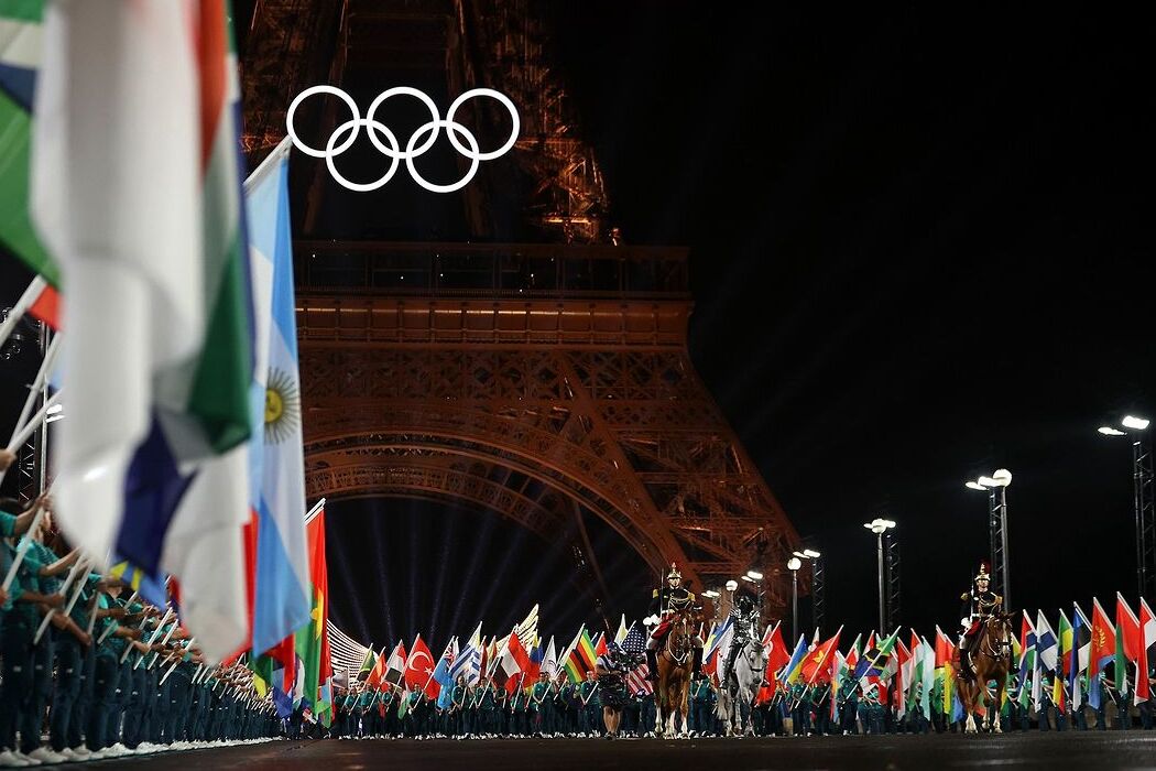 Парад лодок на Сене и выступление Селин Дион: как прошло открытие Олимпиады — 2024