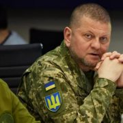 «Продовжую служити Україні»: Валерій Залужний обійняв посаду посла у Великій Британії
