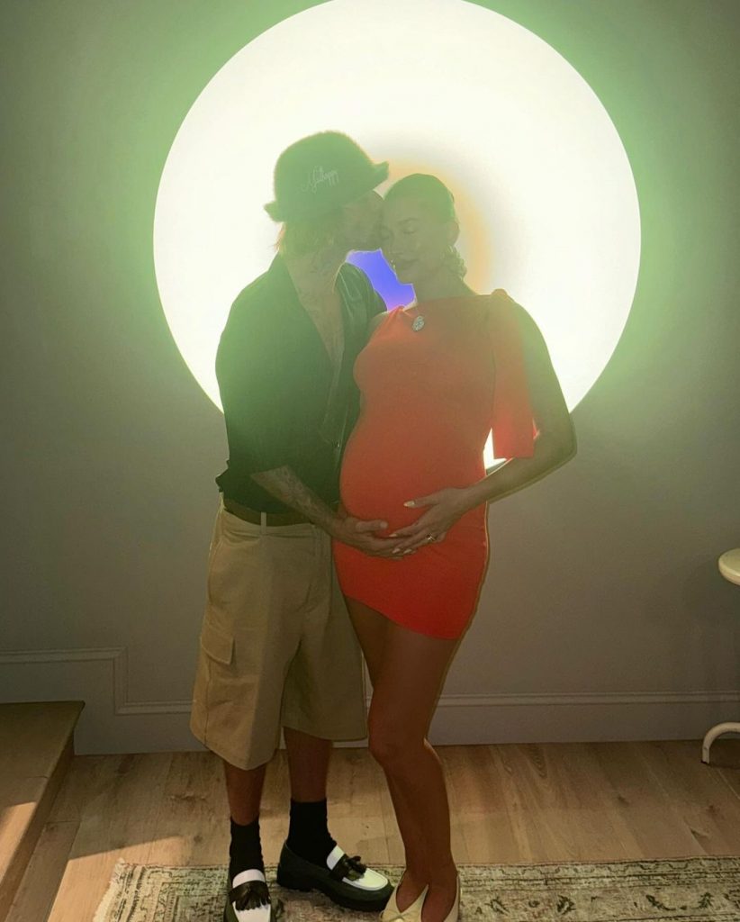 Джастін Бібер поділився новими світлинами з вагітною Гейлі