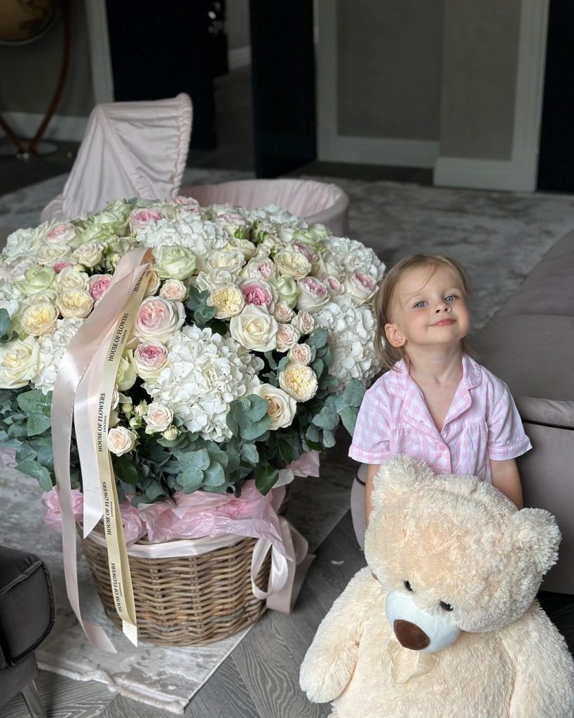 Зинченко и Седан отпраздновали 1-летие младшей дочери