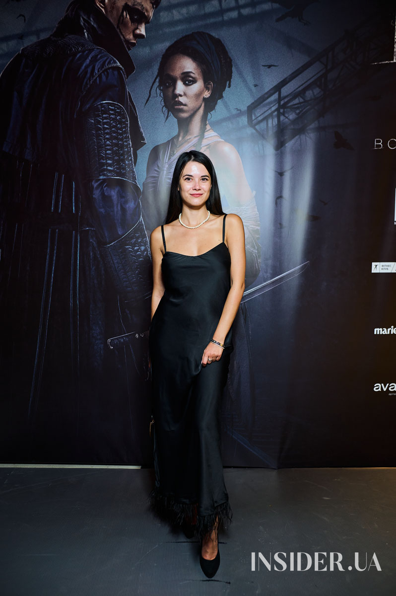 Анна Трінчер та інші зіркові гості на прем’єрі фільму «Ворон» у Києві