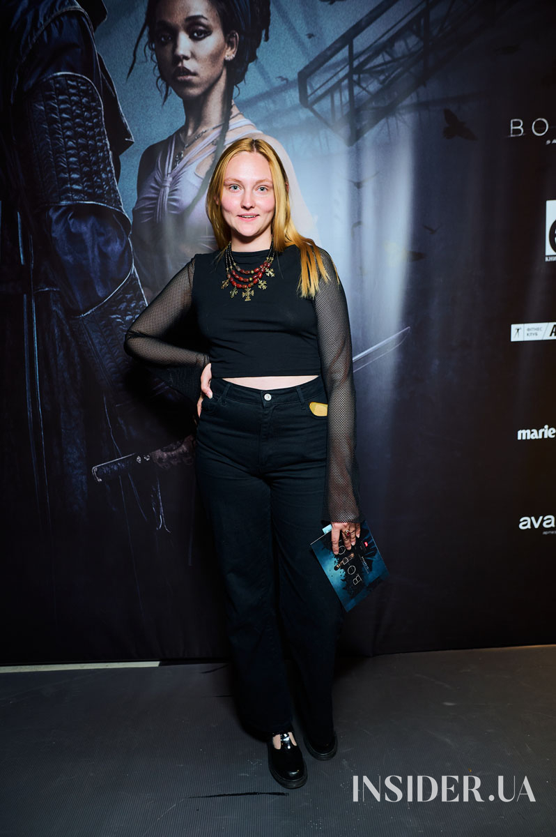 Анна Трінчер та інші зіркові гості на прем’єрі фільму «Ворон» у Києві