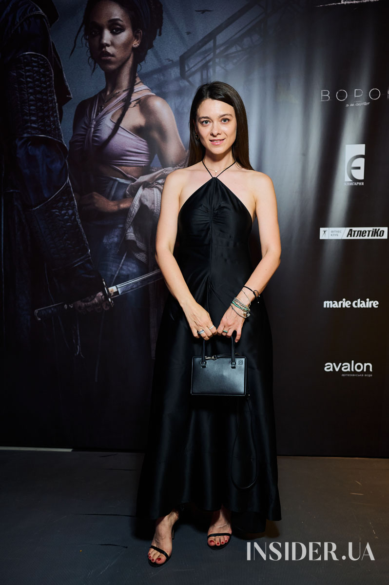 Анна Трінчер та інші зіркові гості на прем’єрі фільму «Ворон» у Києві