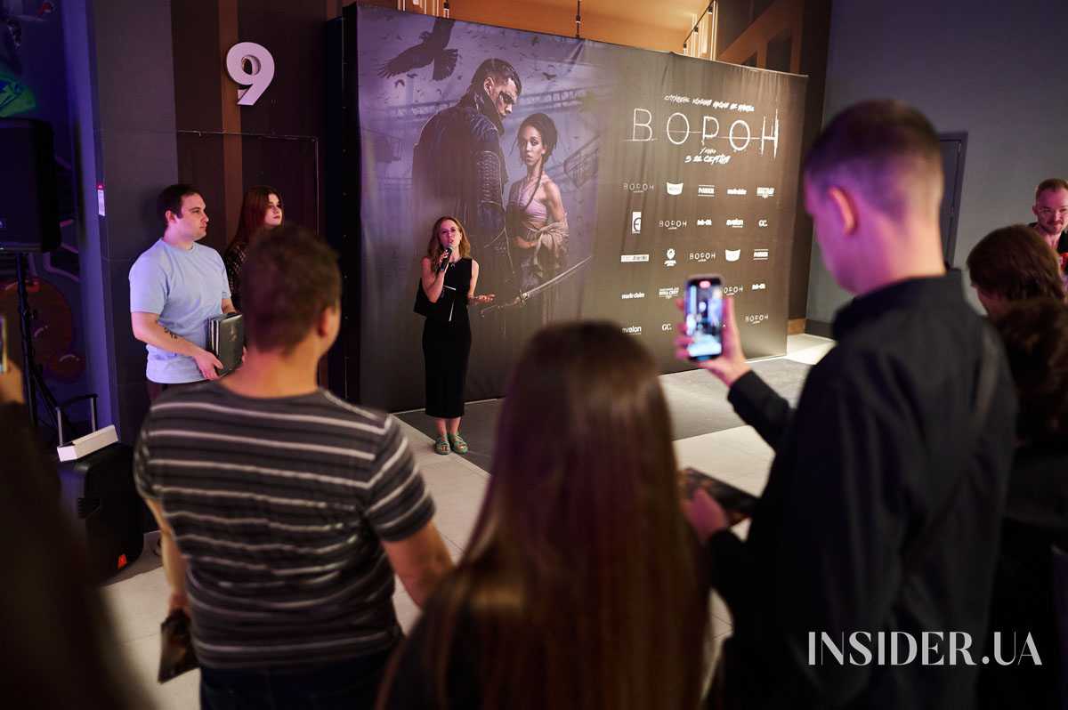 Анна Трінчер та інші зіркові гості на прем’єрі фільму «Ворон» у Києві