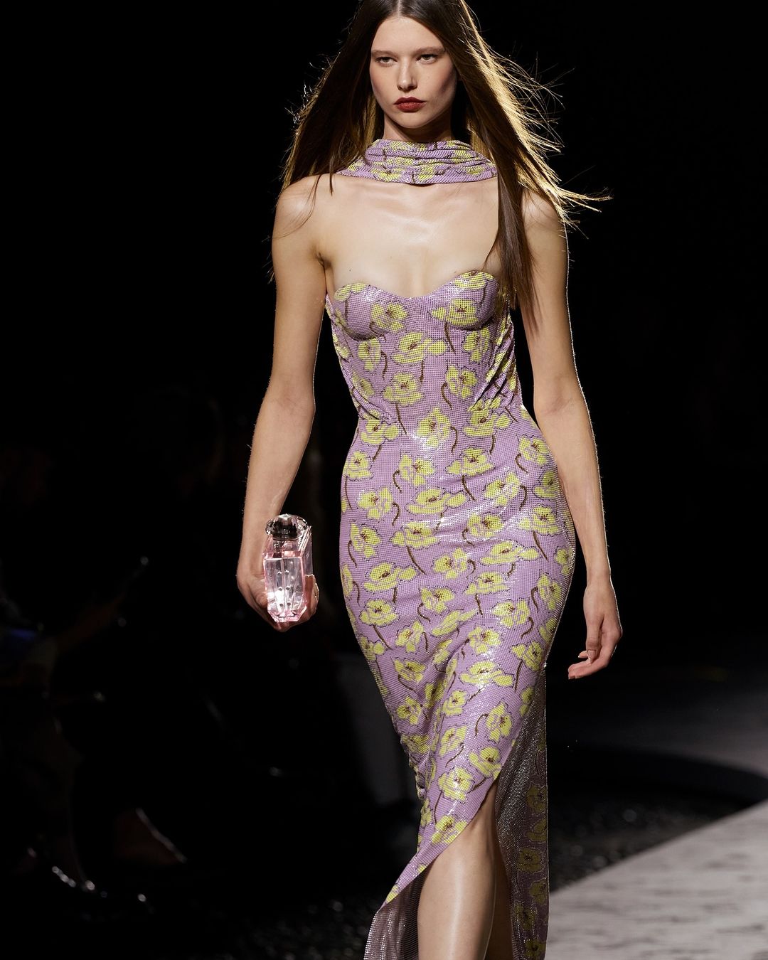 Украинка Карина Мазяр открыла показ Versace SS’25