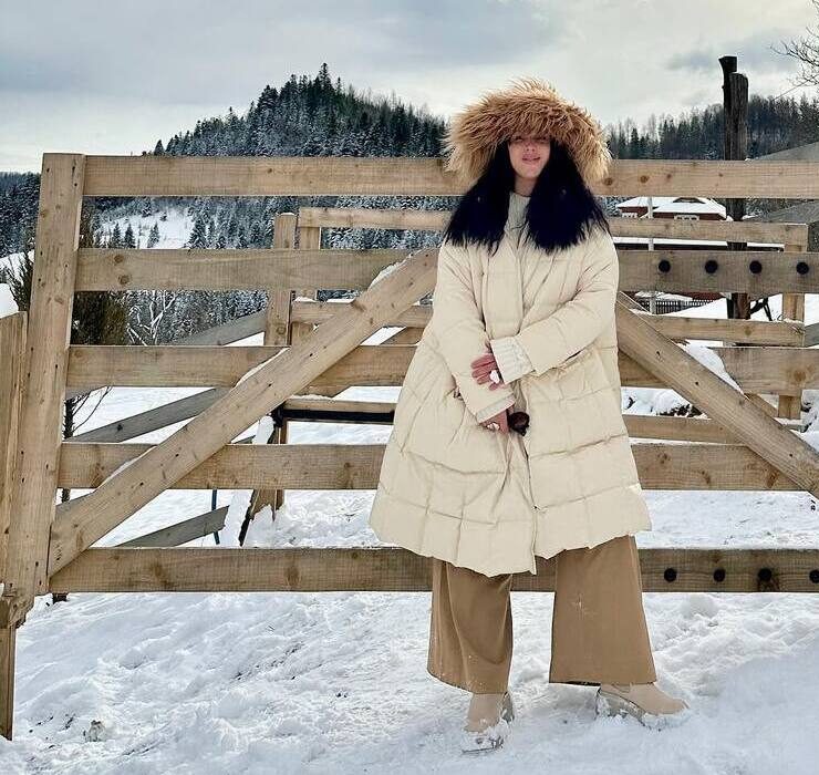 Карпати, альпаки, собаки: як Джамала відпочиває у горах