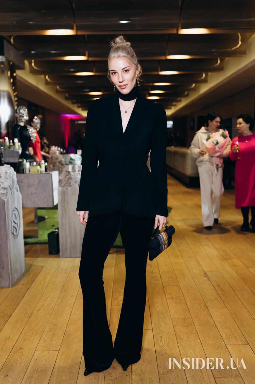 Про жінок, які змінюють світ: приголомшливе модне шоу GASANOVA FW’25-26