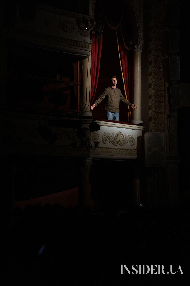 Monatik, Даша Астаф’єва та інші герої поетичної ночі від ELLE у театрі ім. Лесі Українки