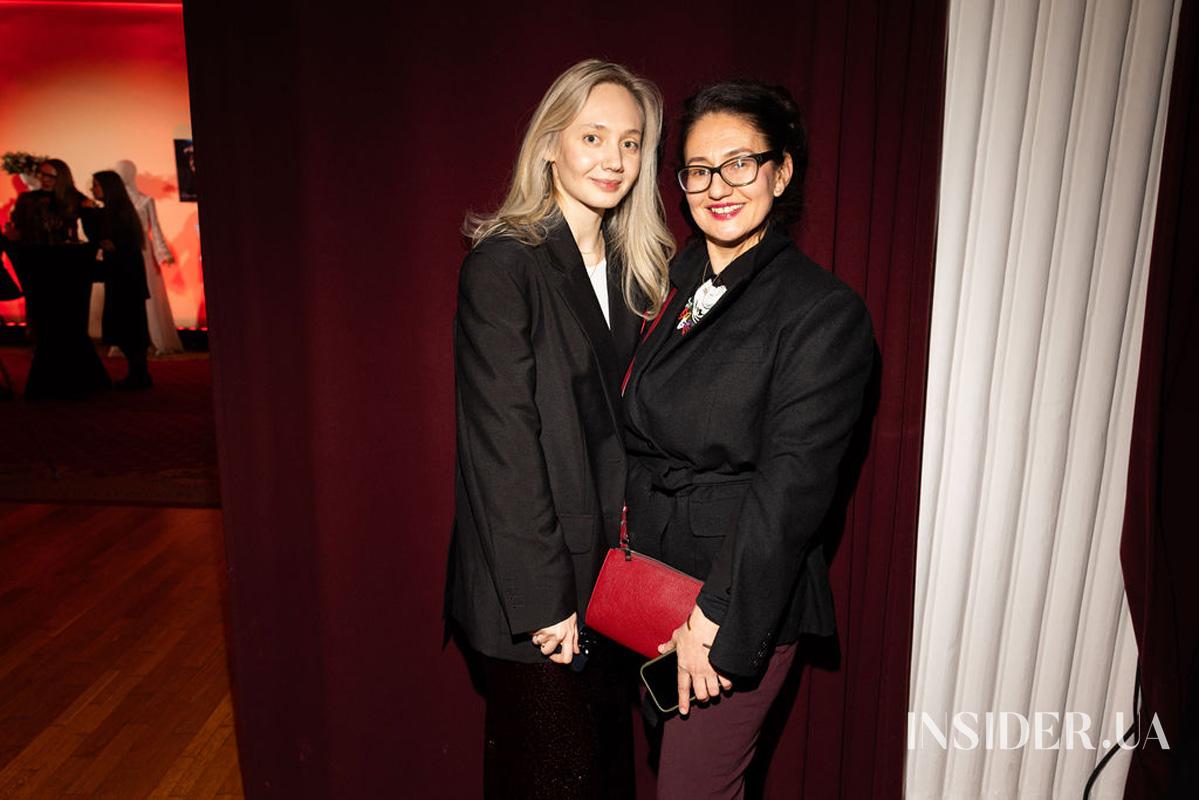 Monatik, Даша Астаф’єва та інші герої поетичної ночі від ELLE у театрі ім. Лесі Українки