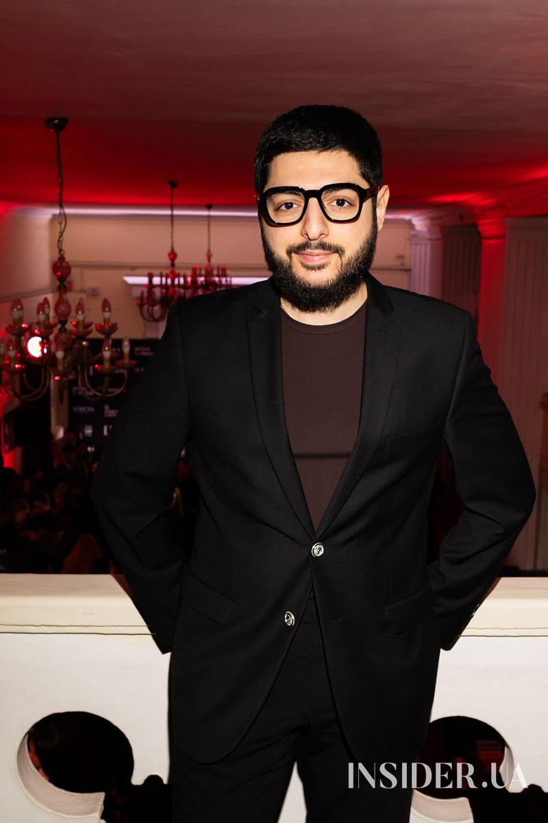 Monatik, Даша Астаф’єва та інші герої поетичної ночі від ELLE у театрі ім. Лесі Українки