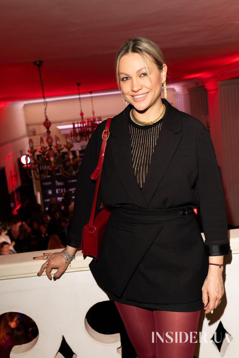 Monatik, Даша Астаф’єва та інші герої поетичної ночі від ELLE у театрі ім. Лесі Українки