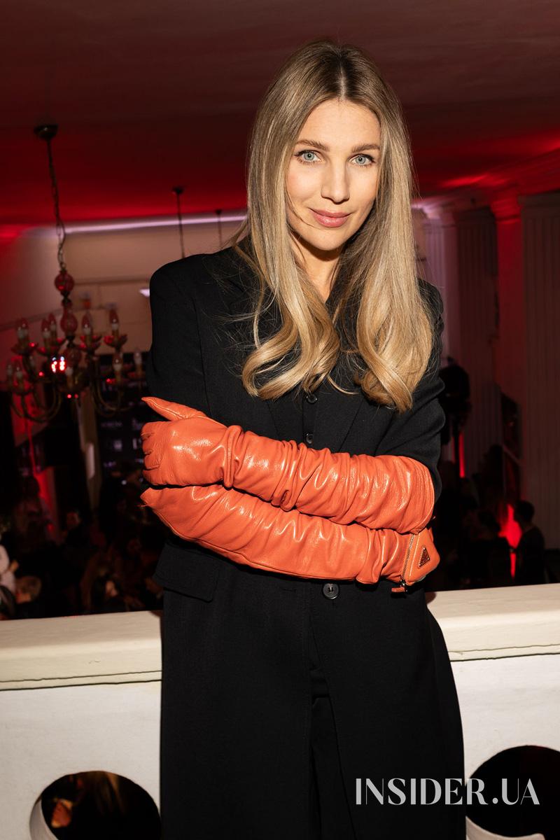 Monatik, Даша Астаф’єва та інші герої поетичної ночі від ELLE у театрі ім. Лесі Українки