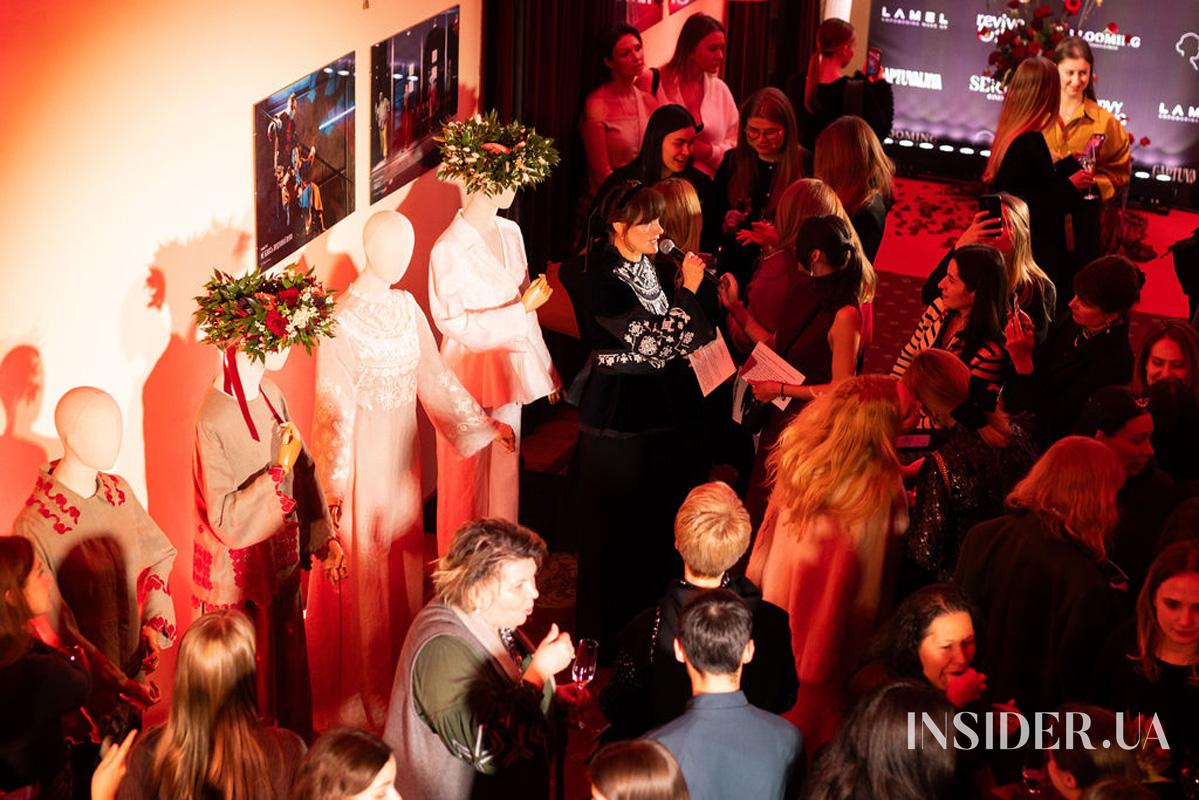 Monatik, Даша Астаф’єва та інші герої поетичної ночі від ELLE у театрі ім. Лесі Українки