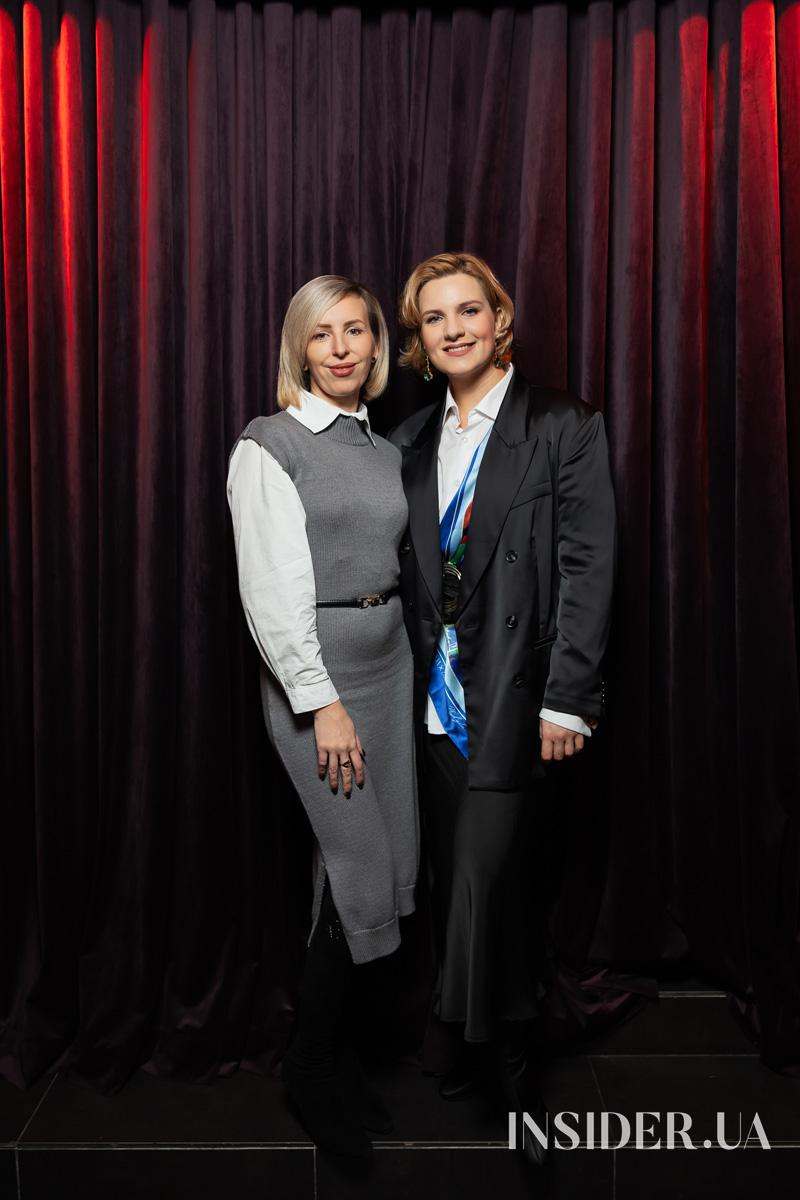 Оля Цибульська представила свою дебютну книжку