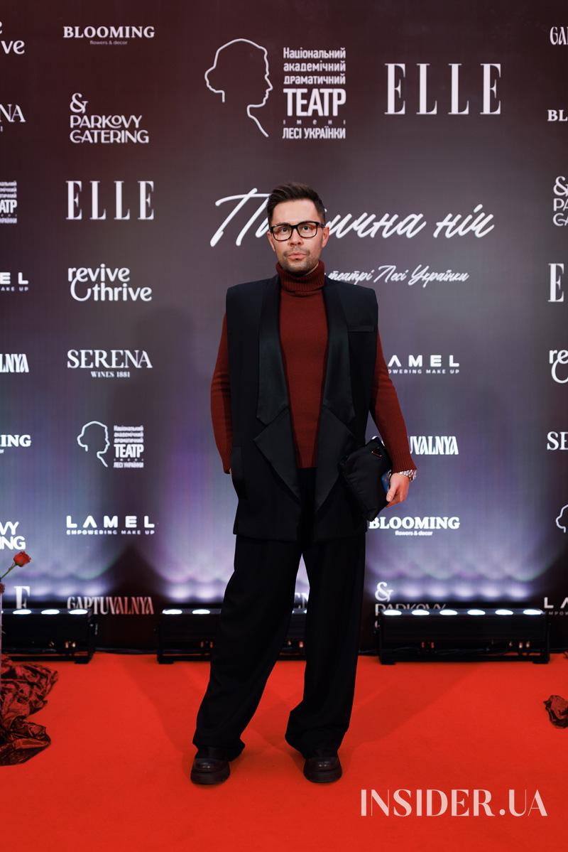 Monatik, Даша Астаф’єва та інші герої поетичної ночі від ELLE у театрі ім. Лесі Українки