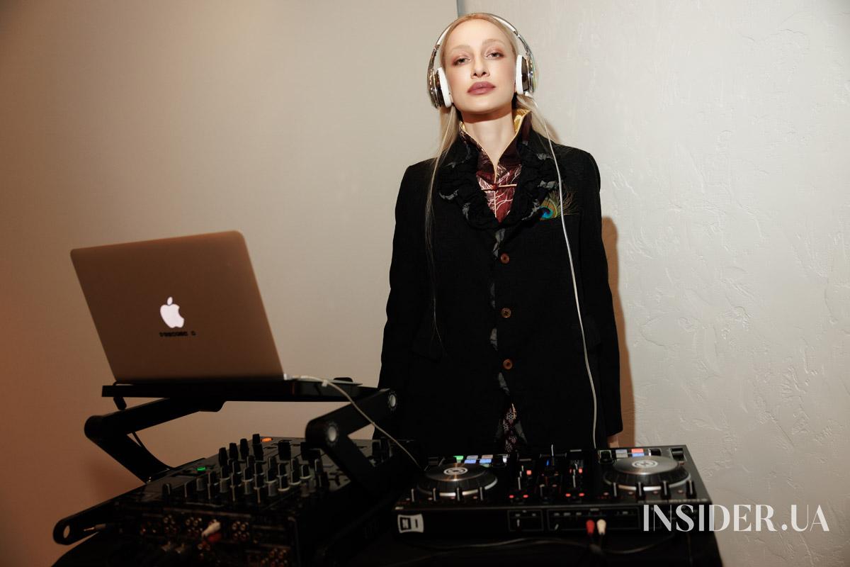 Олена Тополя, Настя Цимбалару та інші гості закритої вечірки бренду ELEMIS