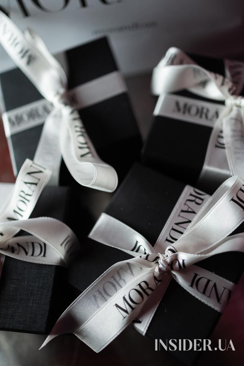 Оля Цибульська представила свою дебютну книжку