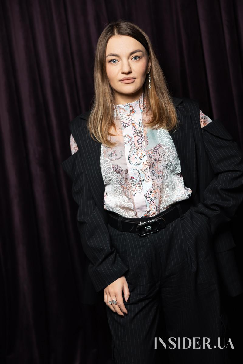 Оля Цибульська представила свою дебютну книжку