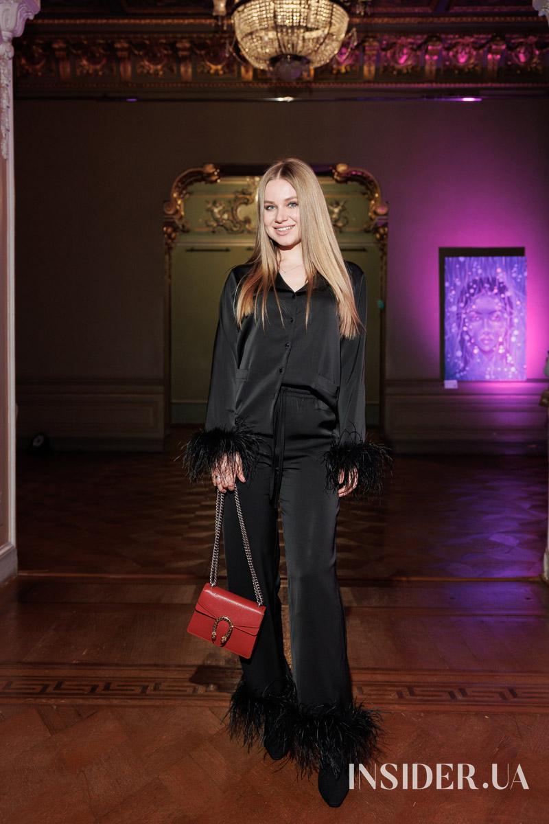 «Заговори, щоб я тебе побачив»: Вікторія Кагаловська презентувала персональну виставку