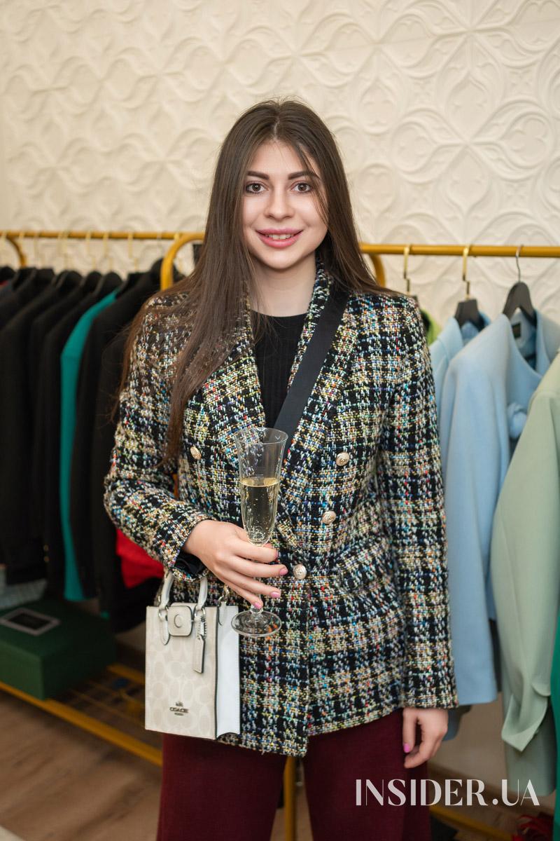 Вечеринка в кругу друзей: как бренд OTHERWISE отметил первую годовщину