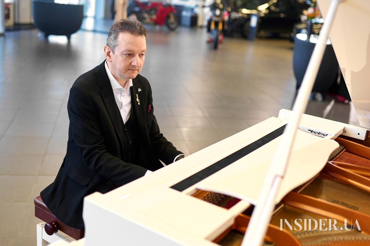 Как прошел public-talk с Элиной Светолиной в салоне Mercedes-Benz