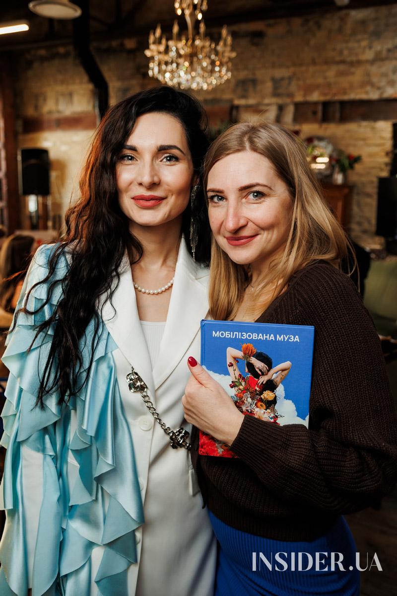 «Музи не мають мовчати»: поетичний вечір у книгарні ReadEat