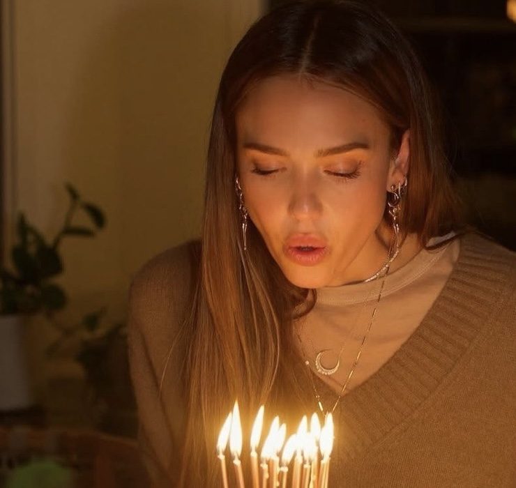 «Бажаю собі бути коханою»: Джессіка Альба відсвяткувала 44-річчя