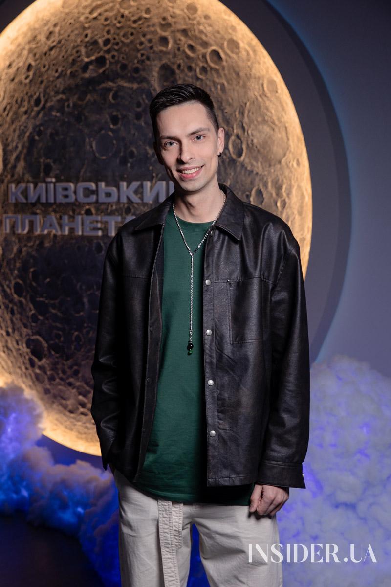 «Зірочка палай»: Анна Трінчер презентувала новий кліп у київському Планетарії